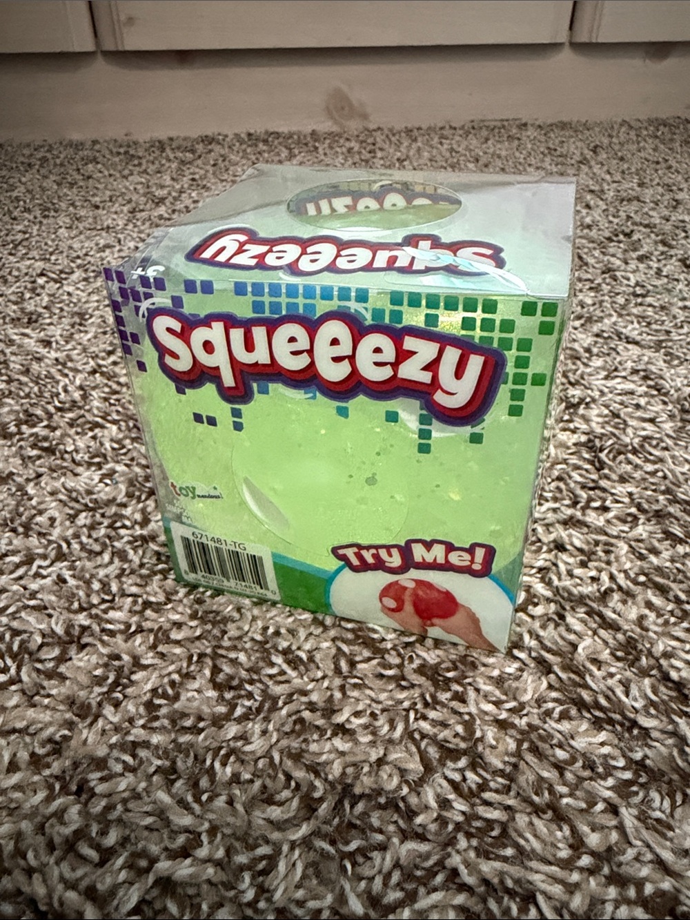 Squishy squeezy Dice Light green Sensory Squeeze toy for Kids by Toymendous